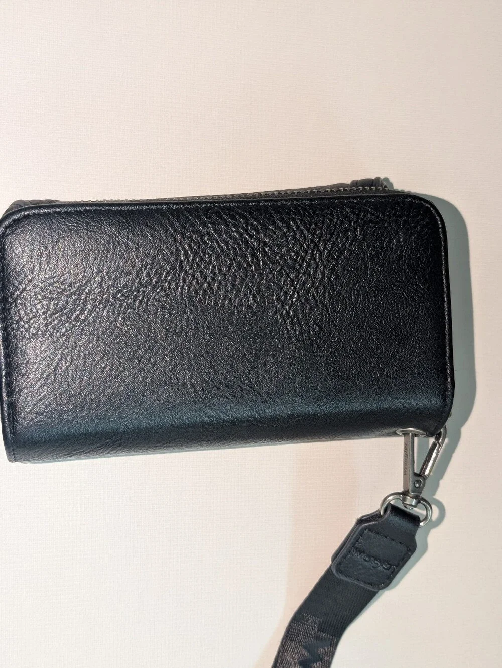 Wrangler Black Leather Crossbody Wallet